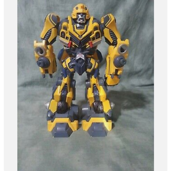 Transformer Shooting Bumblebee Plastic fist - Picture 7 of 7